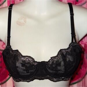 🖤 Victoria's Secret Lace Bra with Floral Design